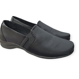 Cloudwalkers, Black Robin Slipons, Size 8.5 WIDE